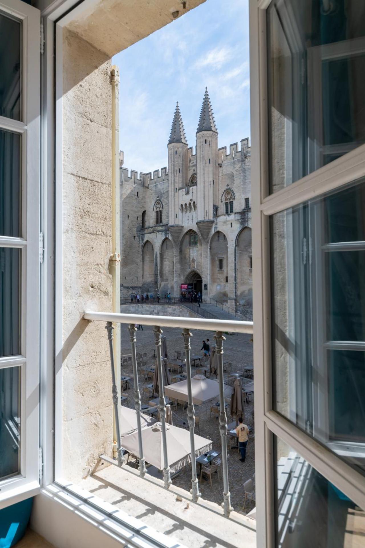 Bien D'Exception En Face Du Palais Des Papes Apartment Авиньон Екстериор снимка
