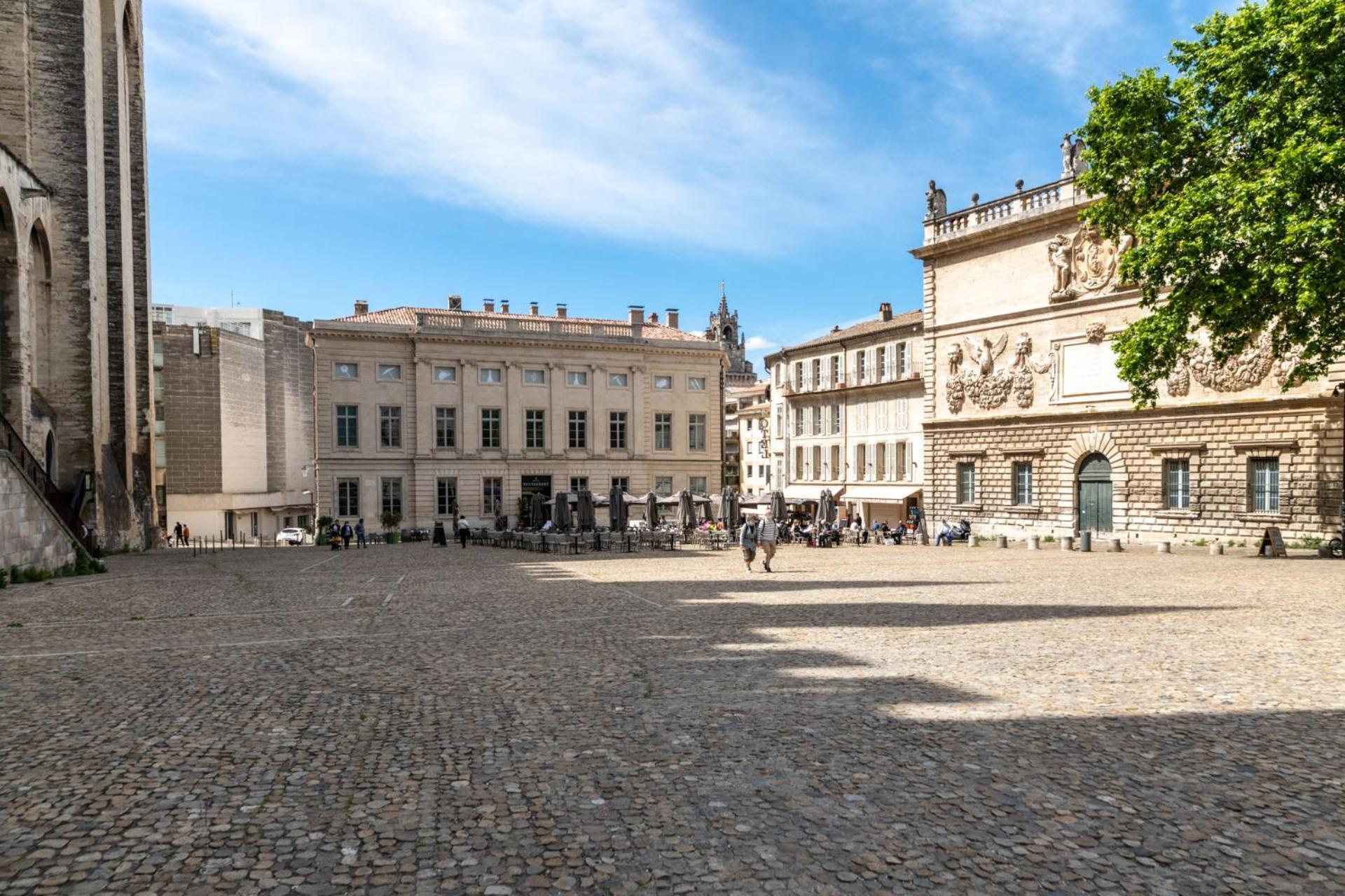 Bien D'Exception En Face Du Palais Des Papes Apartment Авиньон Екстериор снимка